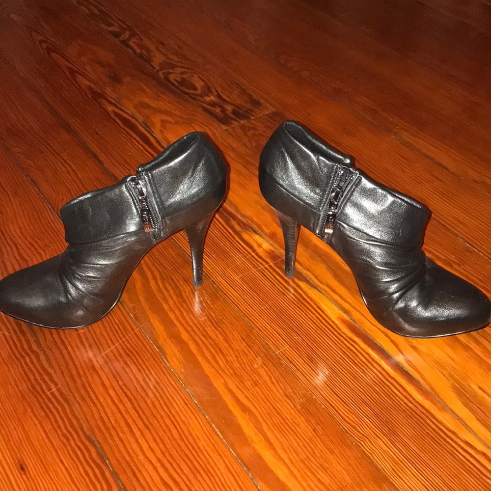 Guess booties - Picture 3 of 7